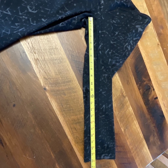 Lululemon tights, size 8 - Picture 5 of 6